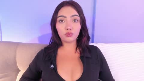 Nina Angel online show from 17, 4, 2026