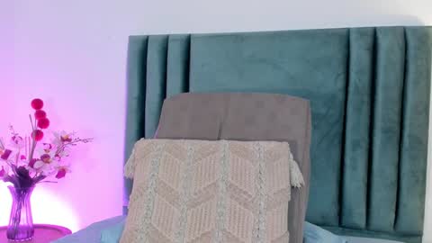 Snapshot of ninacavallli chatting on 13, 1, 2025 Nina online show from 13, 1, 2025