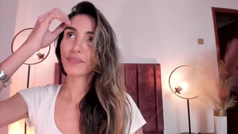 Snapshot of ninacavallli chatting on 3, 2, 2025 Nina online show from 3, 2, 2025