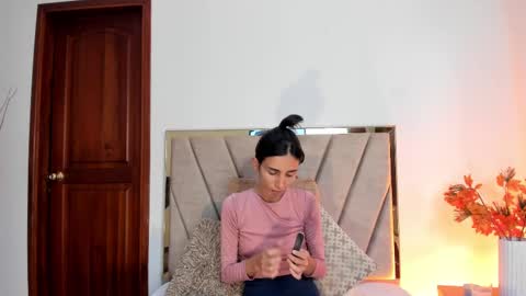 Snapshot of ninacavallli chatting on 11, 9, 2025 Nina online show from 11, 9, 2025