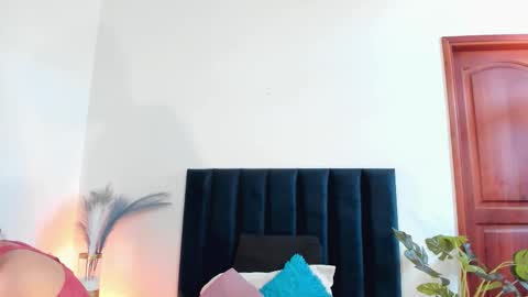 Snapshot of ninacavallli chatting on 15, 10, 2025 Nina online show from 15, 10, 2025