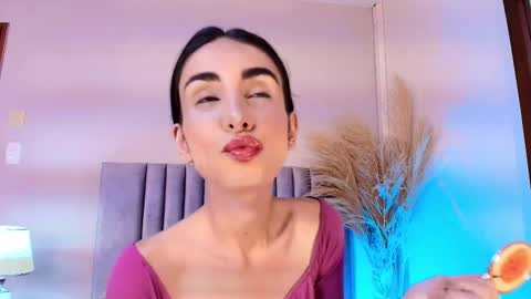 Nina online show from 25, 10, 2025