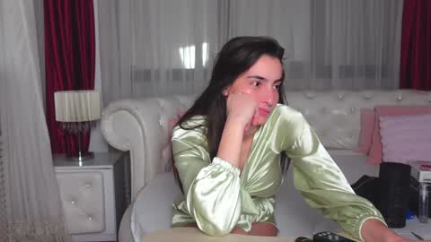 Snapshot of ninacrystal chatting on 9, 12, 2024 NinaCrystal online show from 9, 12, 2024