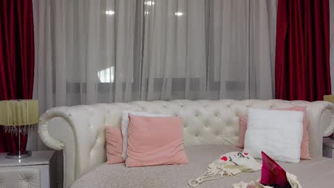 Snapshot of ninacrystal chatting on 10, 3, 2025 NinaCrystal online show from 10, 3, 2025