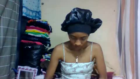 Snapshot of ninaeaa chatting on 21, 5, 2026 ninaeaa online show from 21, 5, 2026