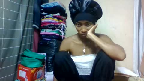 Snapshot of ninaeaa chatting on 27, 5, 2026 ninaeaa online show from 27, 5, 2026