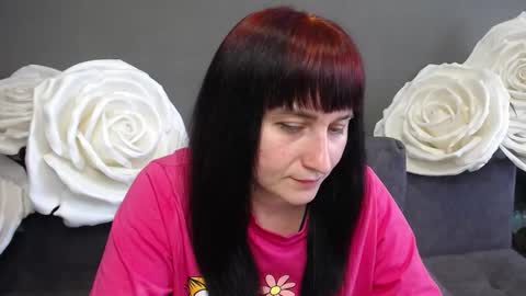 ninaflawlees online show from 14, 9, 2025