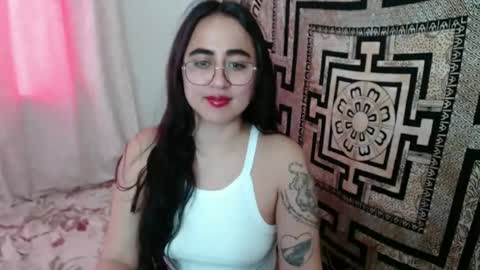 N I N A online show from 29, 9, 2025
