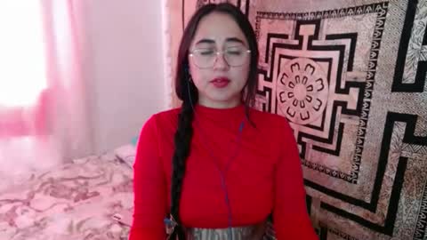 Snapshot of ninakravtz chatting on 19, 11, 2025 N I N A online show from 19, 11, 2025