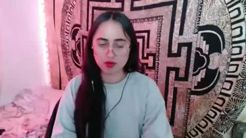 Snapshot of ninakravtz chatting on 22, 11, 2025 N I N A online show from 22, 11, 2025