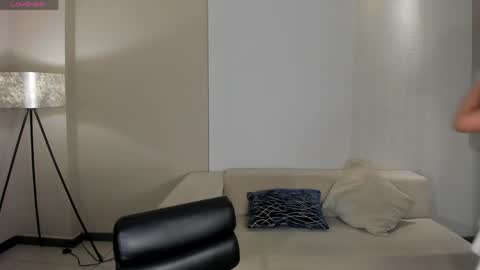  Nina  online show from 22, 3, 2026