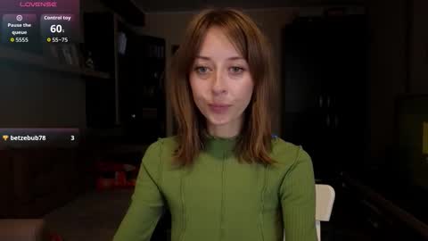 NinaNovalicious online show from 17, 9, 2025