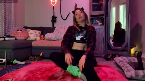 Snapshot of ninasins chatting on 28, 10, 2025 ninasins online show from 28, 10, 2025