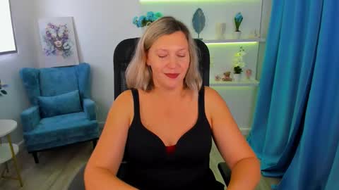Snapshot of ninastarle chatting on 21, 9, 2025 ninastarle online show from 21, 9, 2025