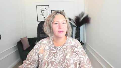Snapshot of ninastarle chatting on 28, 9, 2025 ninastarle online show from 28, 9, 2025