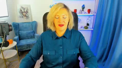 Snapshot of ninastarle chatting on 18, 10, 2025 ninastarle online show from 18, 10, 2025