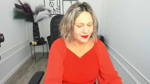 ninastarle online show from 15, 11, 2025