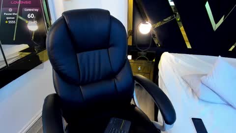 ninfomaria online show from 10, 2, 2025