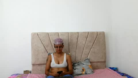 nini_smith online show from 20, 6, 2026