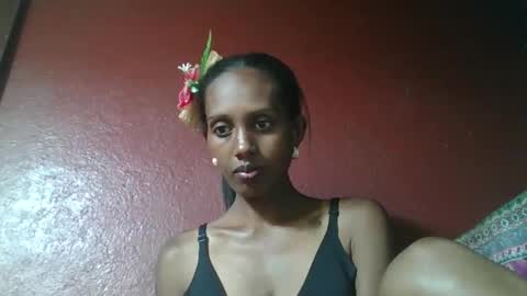 Snapshot of ninie246746 chatting on 12, 1, 2025 ninie246746 online show from 12, 1, 2025