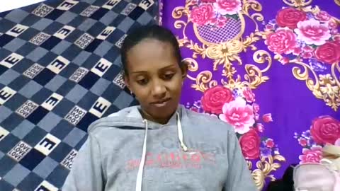 ninie246746 online show from 1, 7, 2026