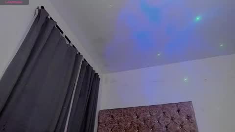 Snapshot of ninonbeart chatting on 15, 11, 2025 Ninon Beart online show from 15, 11, 2025