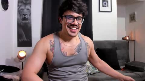 Snapshot of nipsfetich chatting on 26, 10, 2025 Steven online show from 26, 10, 2025