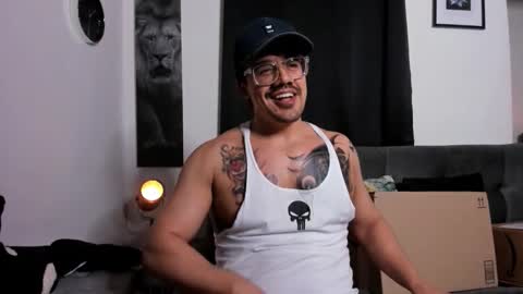 Snapshot of nipsfetich chatting on 14, 11, 2025 Steven online show from 14, 11, 2025