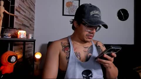 Snapshot of nipsfetich chatting on 19, 12, 2025 Steven online show from 19, 12, 2025