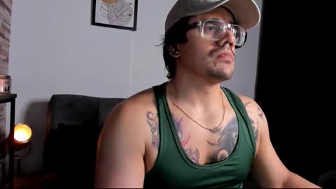 Snapshot of nipsfetich chatting on 23, 12, 2025 Steven online show from 23, 12, 2025