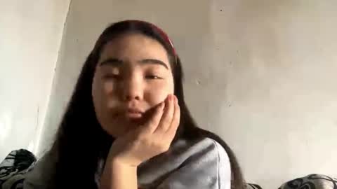 Molly online show from 14, 12, 2025