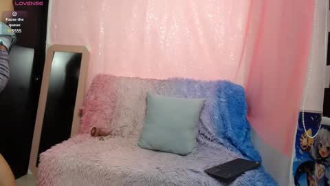 Niuk online show from 6, 3, 2025