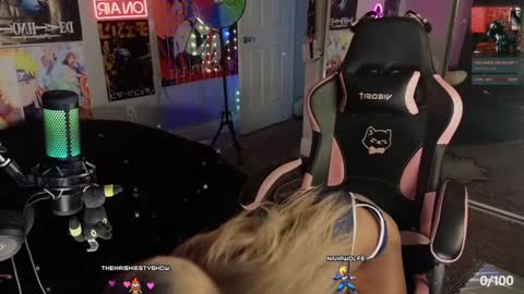 Snapshot of niviawolfe chatting on 9, 12, 2024 NIVIA WOLFE online show from 9, 12, 2024