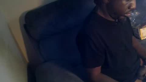 Snapshot of nixw2500 chatting on 17, 12, 2025 Pleasurenu online show from 17, 12, 2025