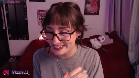 Nixxie  online show from 6, 11, 2025