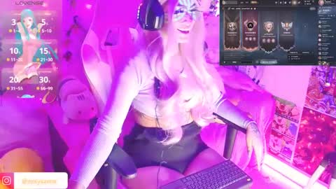 Snapshot of nixy_sama chatting on 10, 9, 2025 Nixy Sama online show from 10, 9, 2025