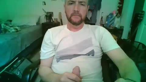 Snapshot of njoefats420 chatting on 17, 5, 2026 njoefats420 online show from 17, 5, 2026