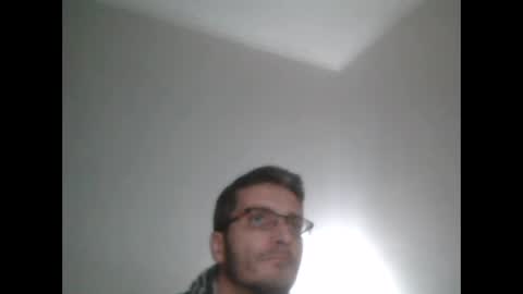 Snapshot of nmcandeias chatting on 8, 2, 2025 Nuno online show from 8, 2, 2025