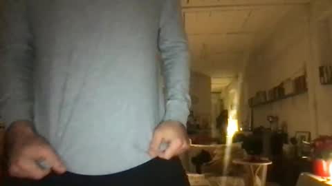 Snapshot of nnatural94 chatting on 16, 12, 2025 nnatural94 online show from 16, 12, 2025