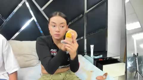 Snapshot of noa_arez chatting on 14, 2, 2026 NoaandArez online show from 14, 2, 2026