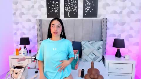 Snapshot of noa_morena chatting on 11, 10, 2025 NATHALIA MORENO online show from 11, 10, 2025