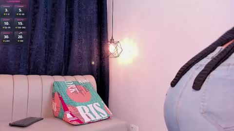 Snapshot of noa_morena chatting on 26, 11, 2025 NATHALIA MORENO online show from 26, 11, 2025