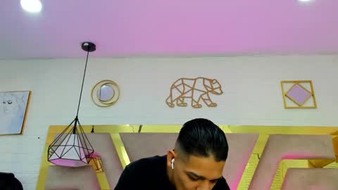 Zoe  online show from 13, 3, 2026