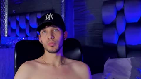 Snapshot of noah_brigth chatting on 27, 10, 2025 Noah Brigth online show from 27, 10, 2025