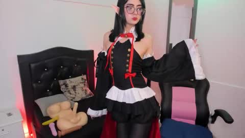 Snapshot of noah_cherry chatting on 23, 12, 2025 Anna Cherry online show from 23, 12, 2025