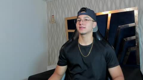 Snapshot of noah_clarkk chatting on 20, 4, 2026 Noah online show from 20, 4, 2026