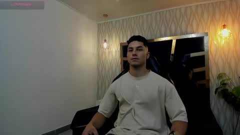 Snapshot of noah_clarkk chatting on 30, 4, 2026 Noah online show from 30, 4, 2026
