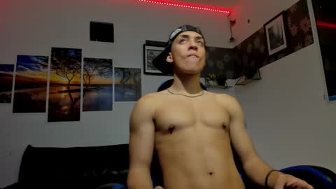 noah_flynn1 online show from 28, 2, 2026