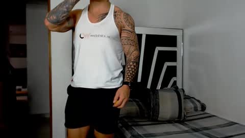 Snapshot of noah_harris01 chatting on 12, 11, 2025 Noah Harris01 online show from 12, 11, 2025