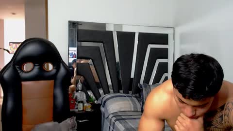 Snapshot of noah_harris01 chatting on 13, 11, 2025 Noah Harris01 online show from 13, 11, 2025